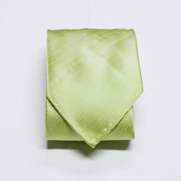 cravatta verde acido dettaglio
