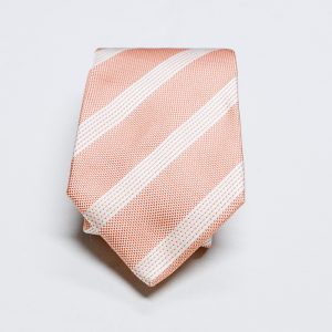 cravatta rosa a righe microfantasia dettaglio